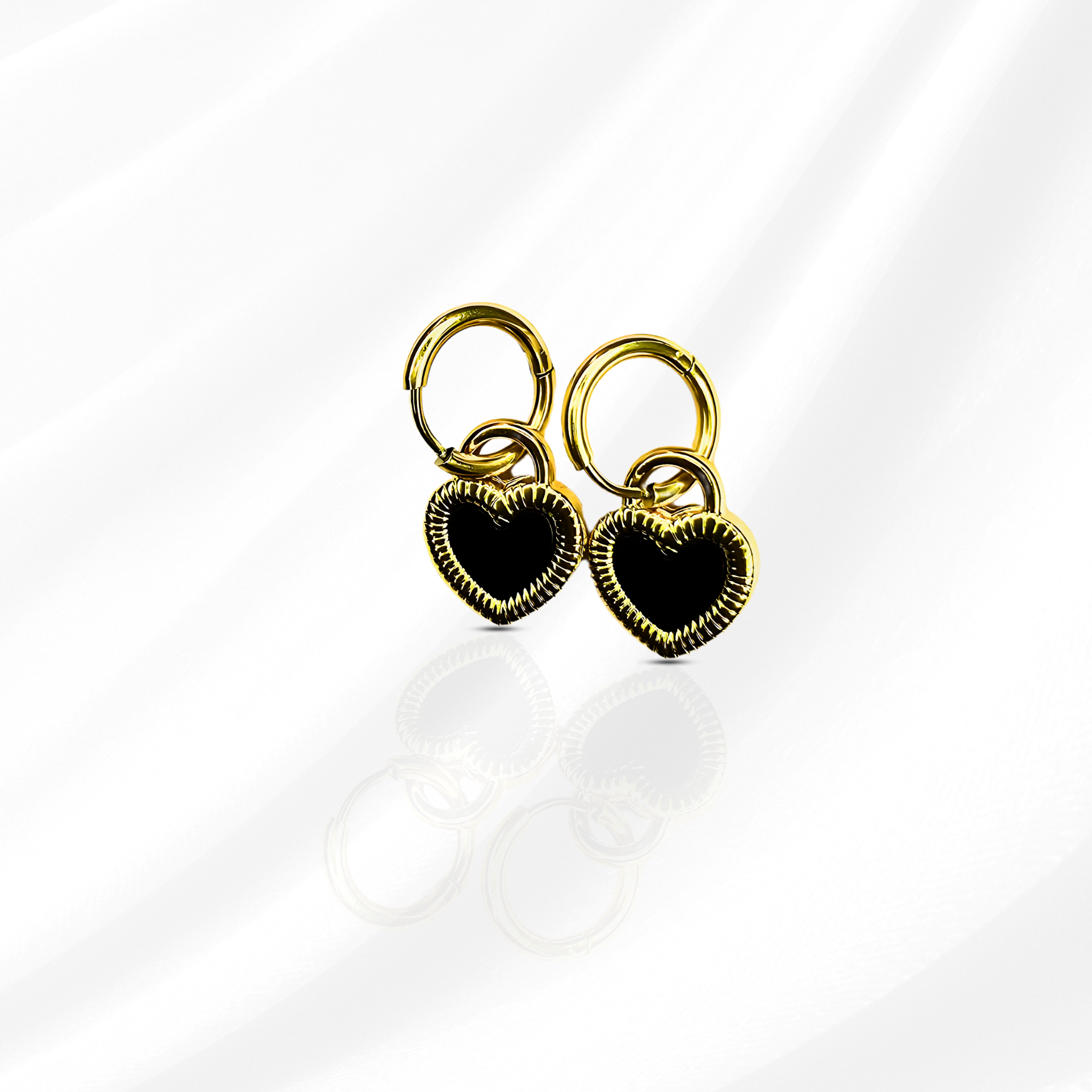 ✨ Dual Heart Earrings - Double-Sided Black and White Titanium Steel ✨