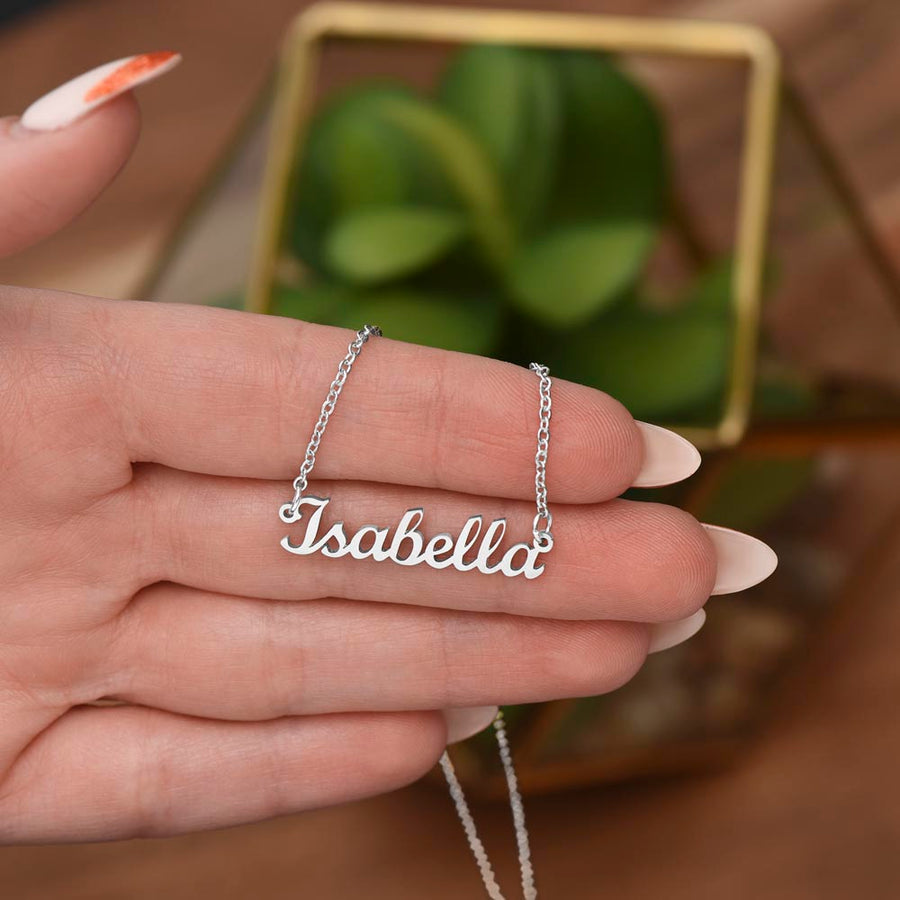 Personalized Name Necklace – A Heartfelt Keepsake to Honor and Remember Loved Ones